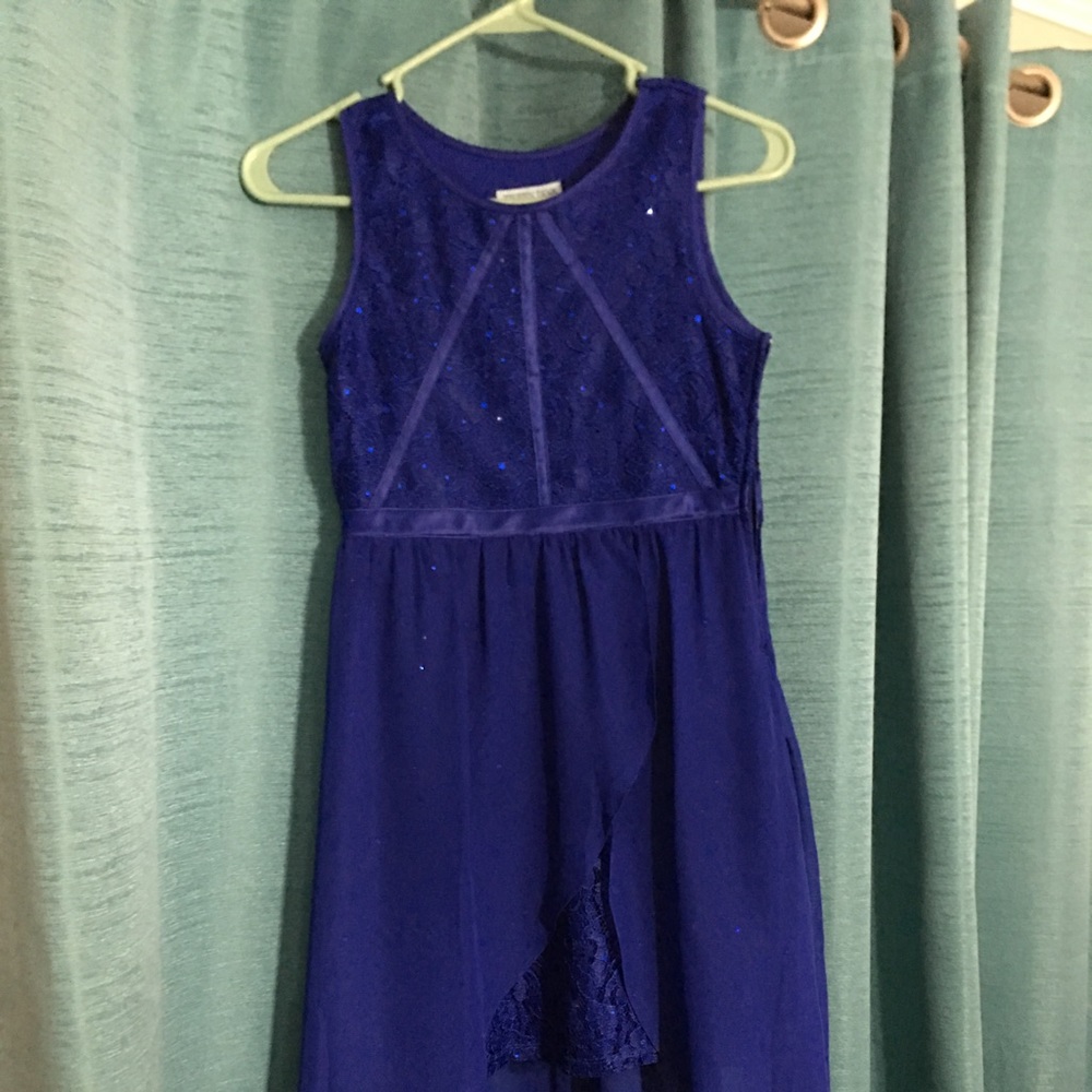 Beautiful size 12 girls blue dress